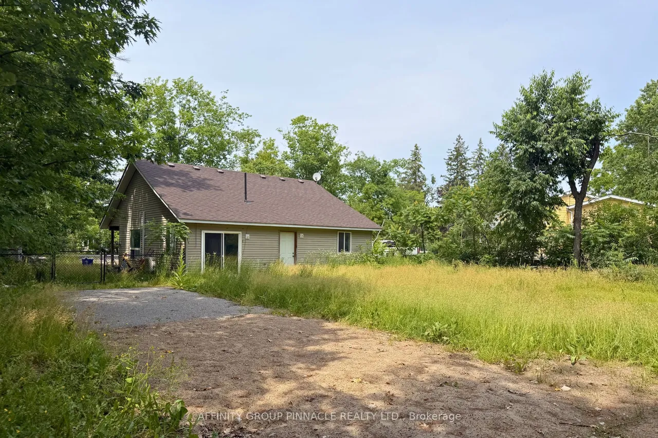 2 Oakwood Drive — photo 2