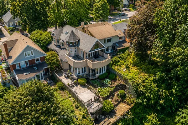 91 Mountain Park Avenue