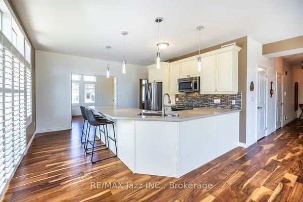 29 Lakewood Crescent