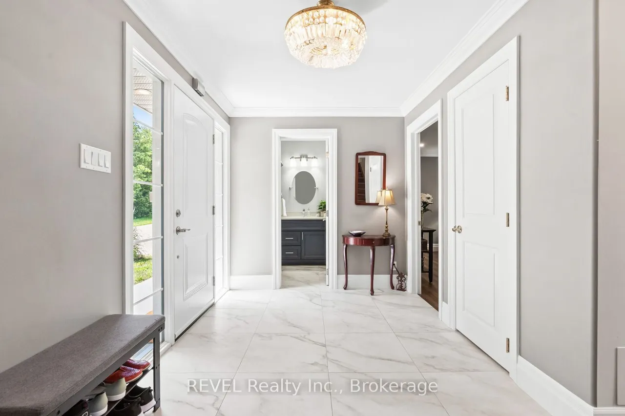 208 Ski Hill Road — photo 3
