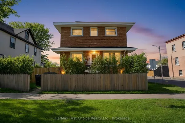 138 Rowand Street