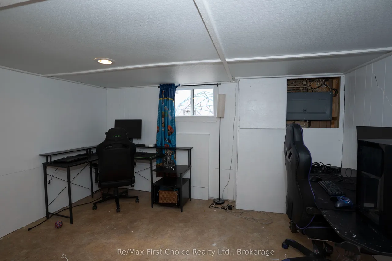 138 Rowand Street — photo 25