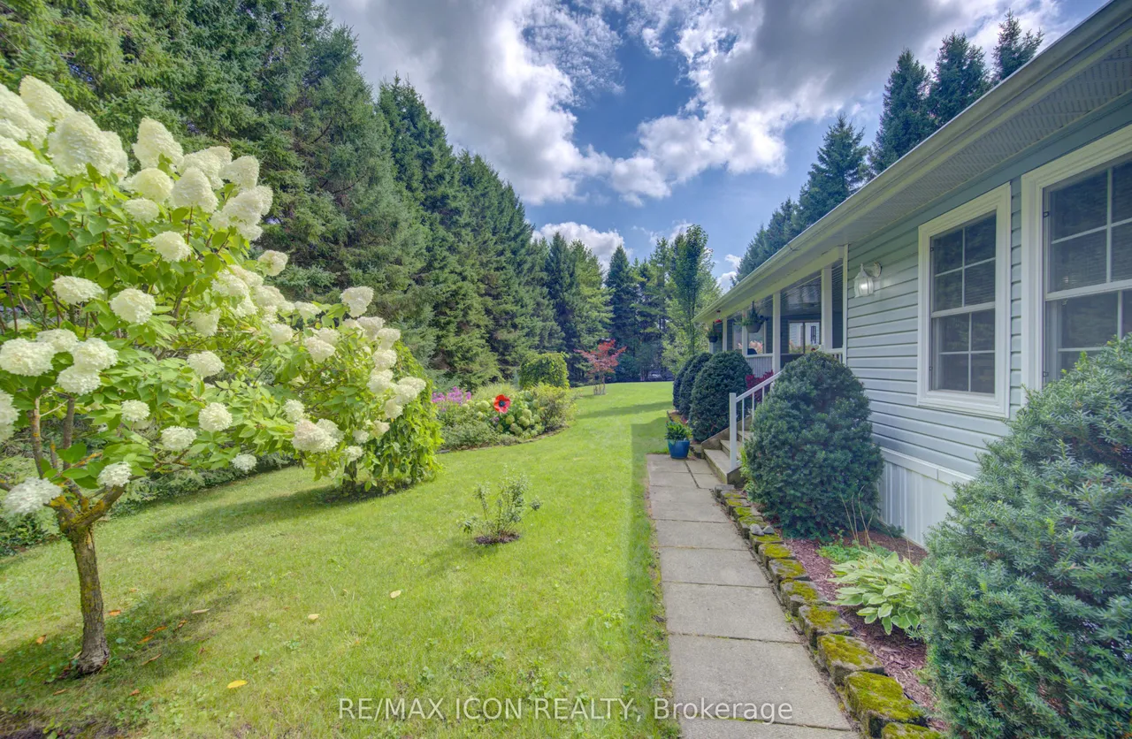 30 Grand Vista Crescent — photo 2