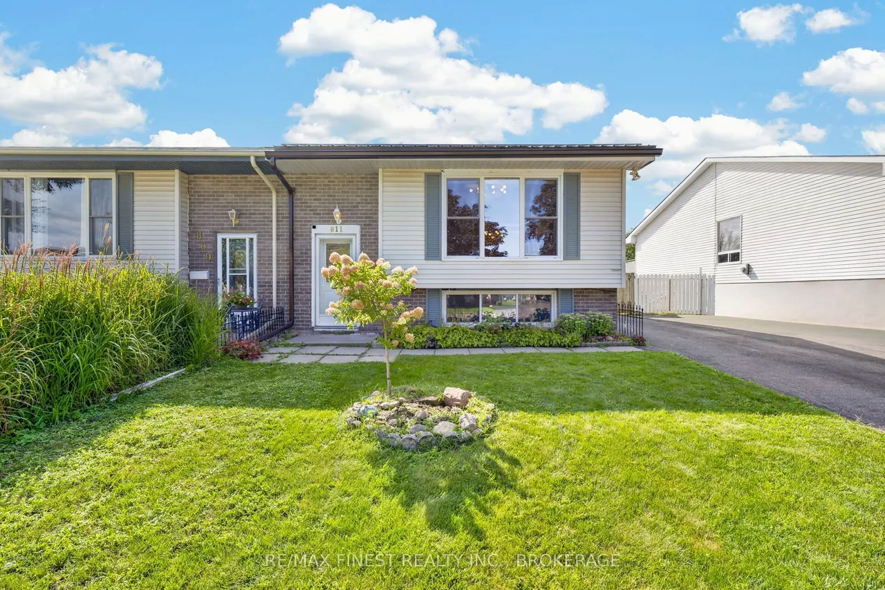 811 Cunningham Crescent