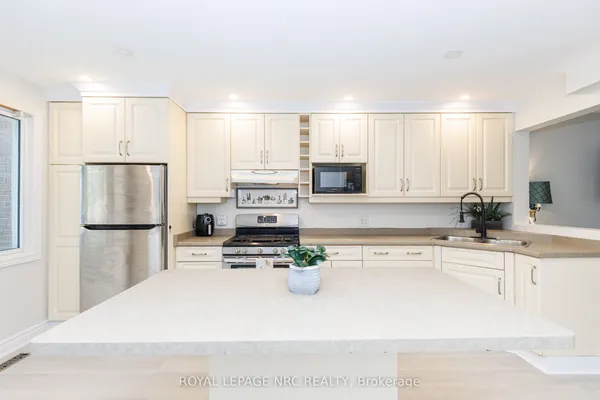 6562 HARMONY Avenue — photo 2