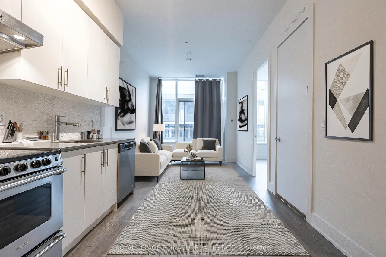 212 KING WILLIAM Street — photo 3