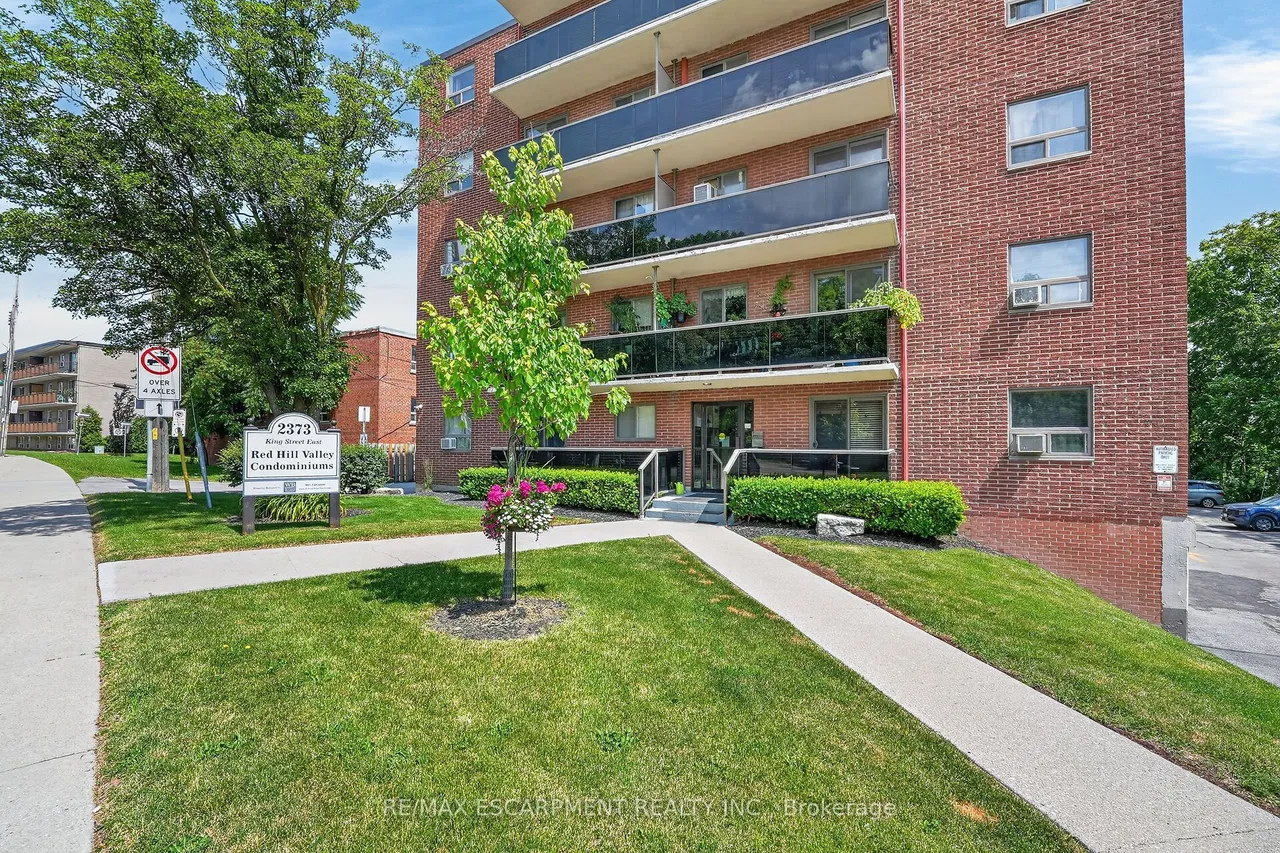 2373 King Street E, Unit 52 — photo 2