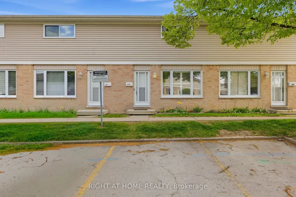 320 Westminster Avenue