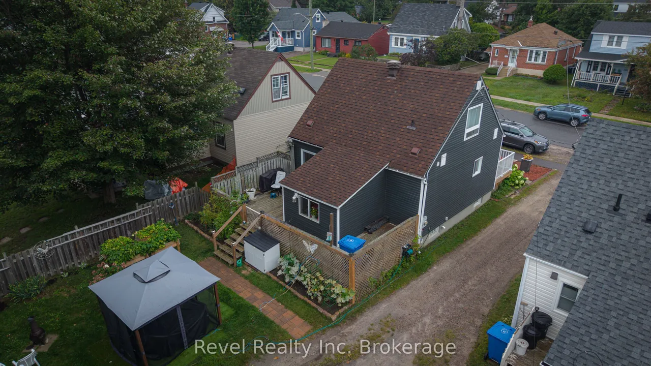 1343 Copeland Street — photo 26