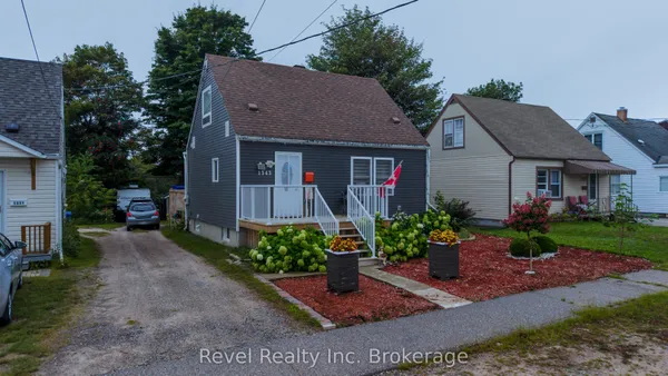 1343 Copeland Street — photo 2