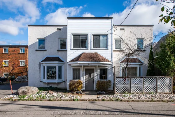 213 Desrosiers Street — photo 2