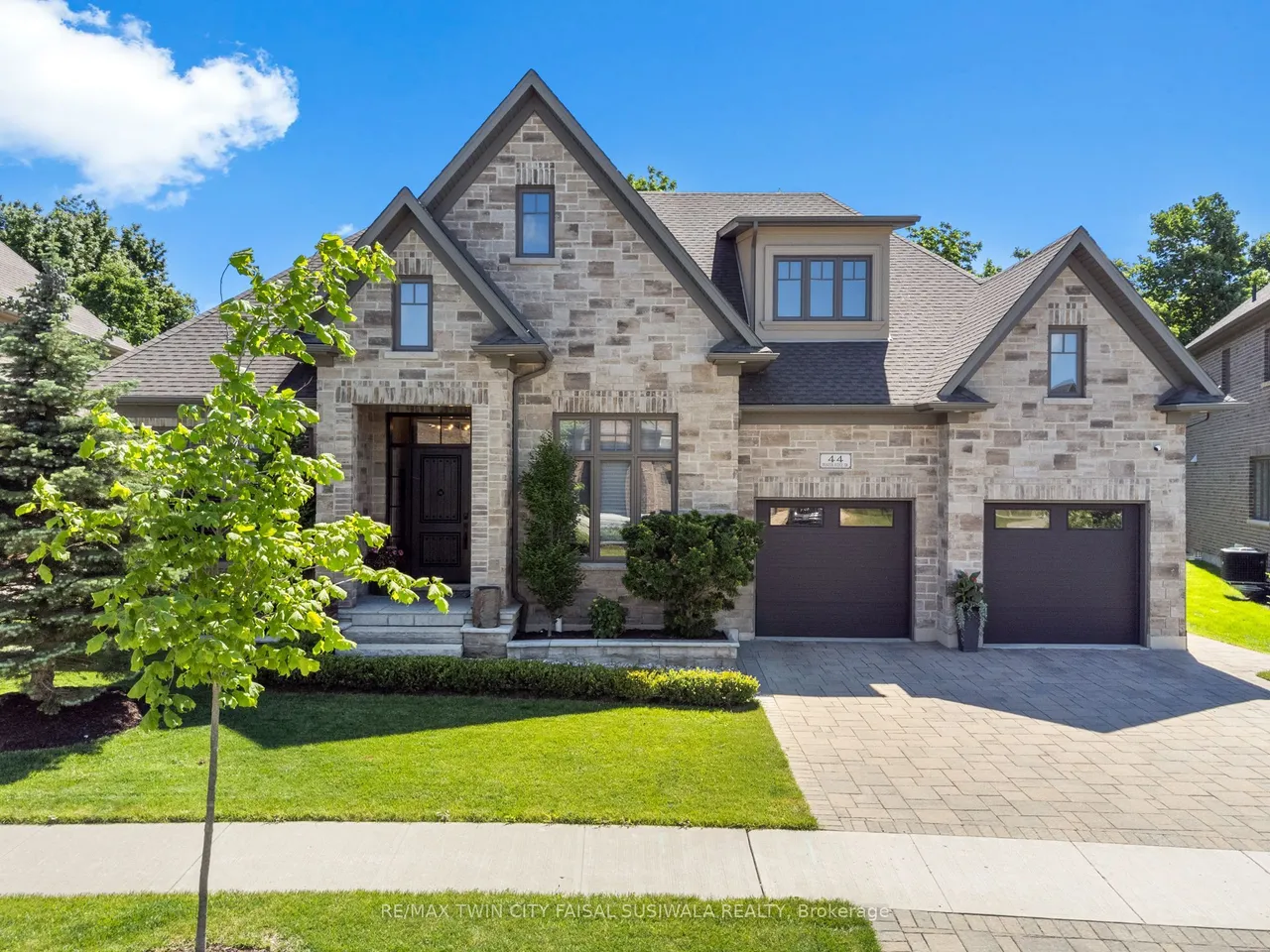 44 Pioneer Ridge Drive