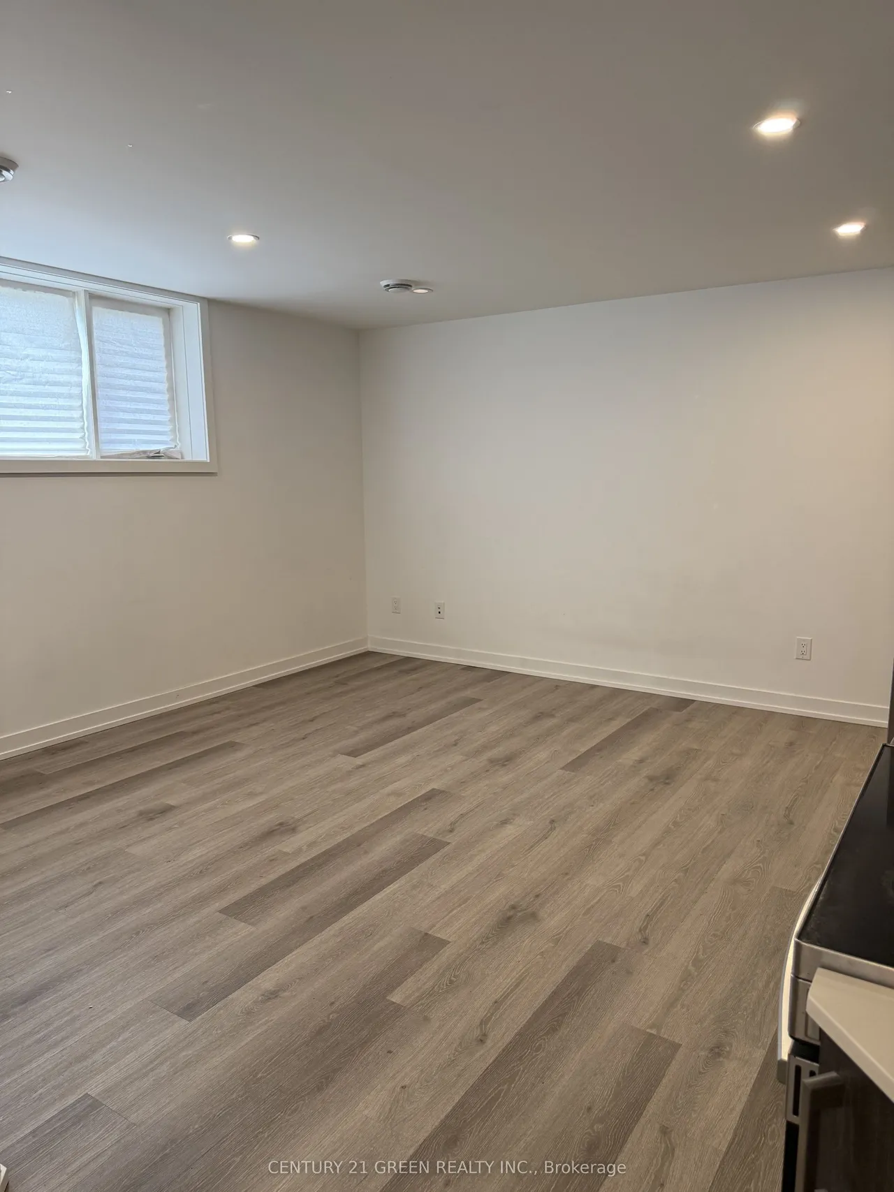 4263 FOURTH Avenue — photo 3