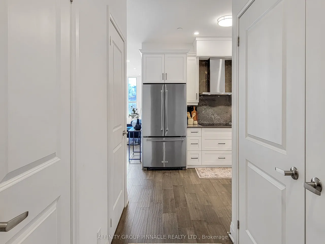 99 Louisa Street — photo 2