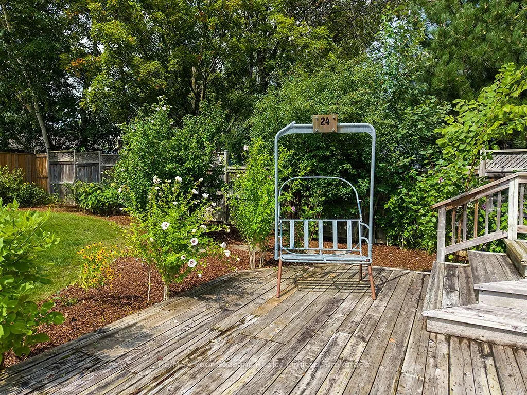 104 Laurie's Court — photo 17