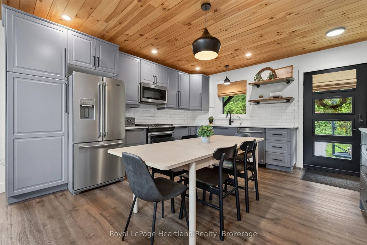 11 Maitland Avenue — photo 2