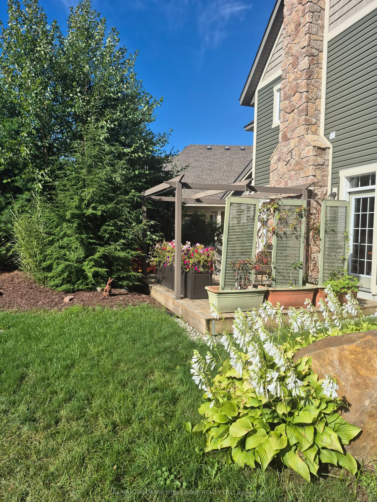 20 Marina Village Drive — photo 3
