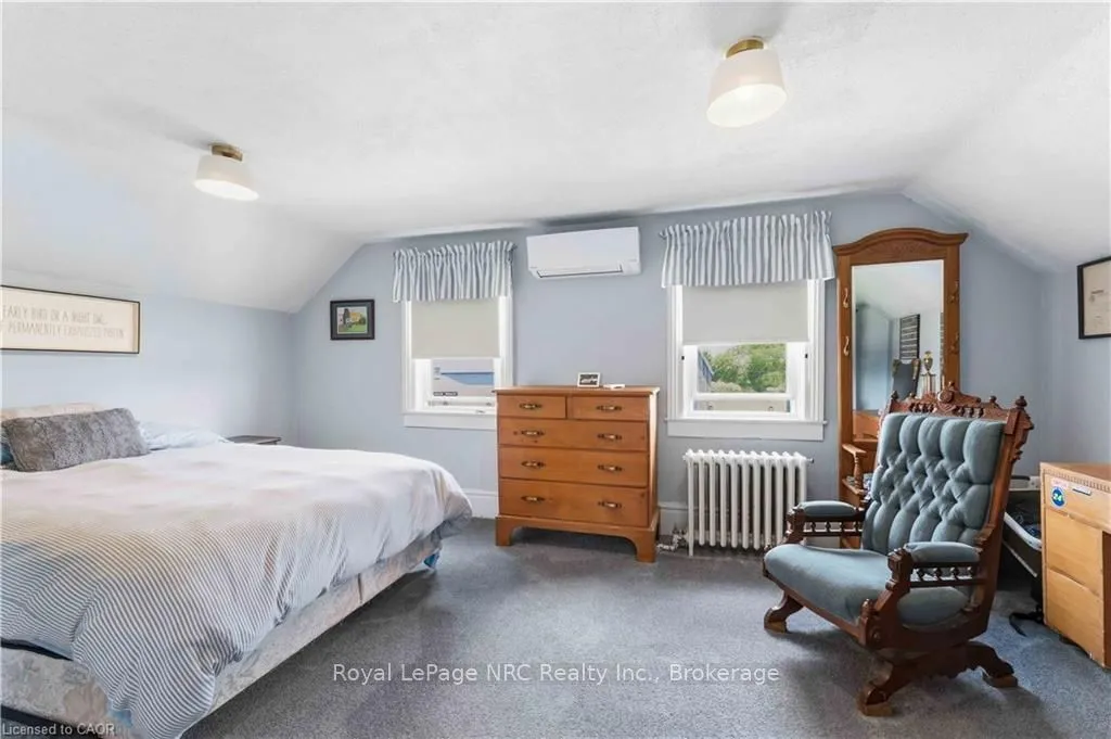 594 Niagara Stone Road — photo 21