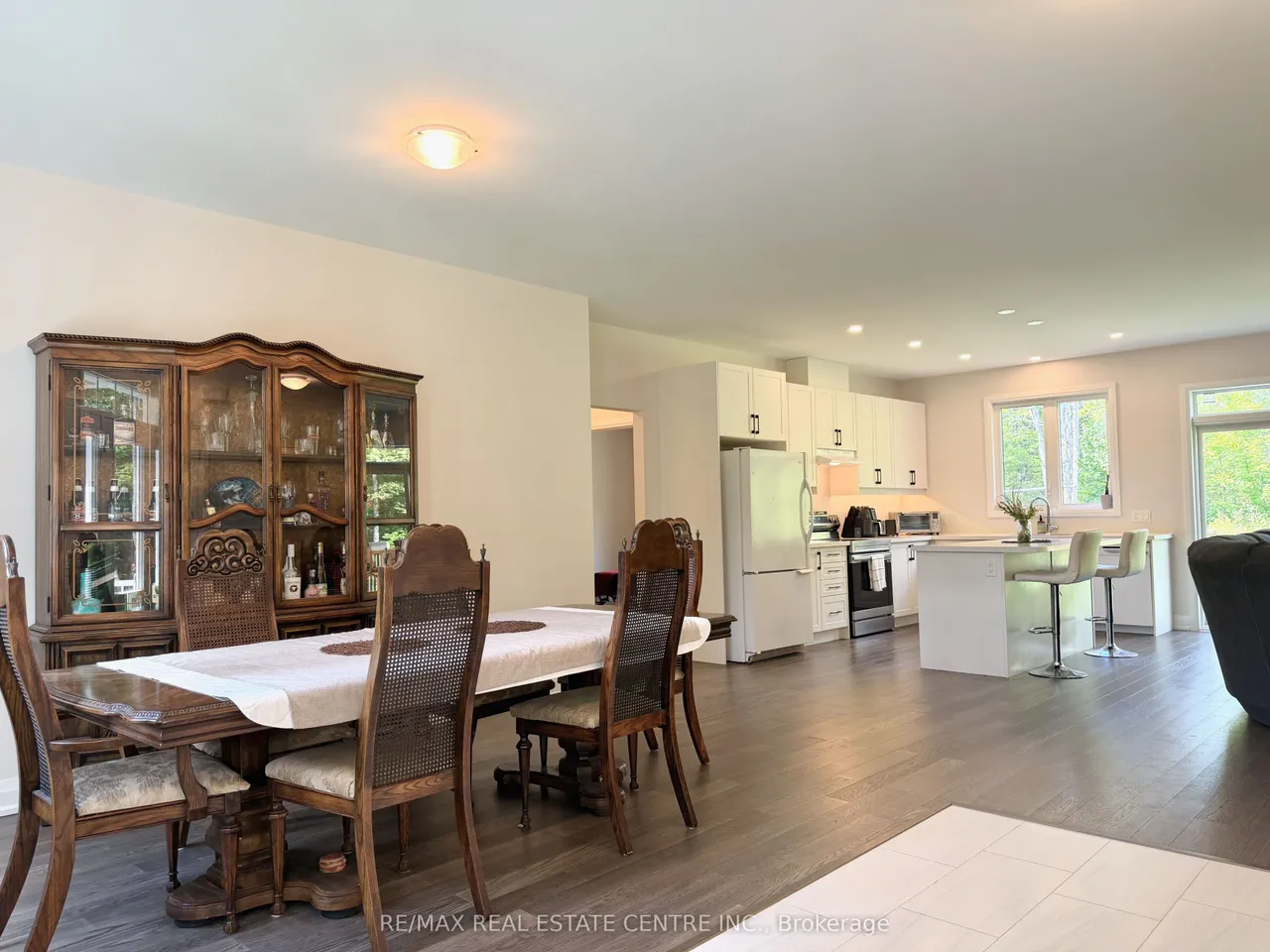 2745 County Road 48 — photo 3