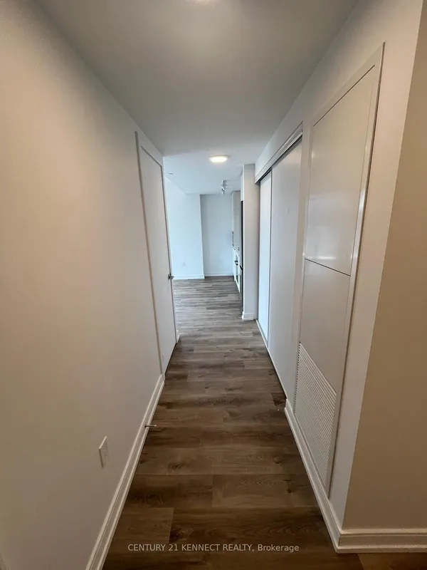1 Jarvis Street — photo 2