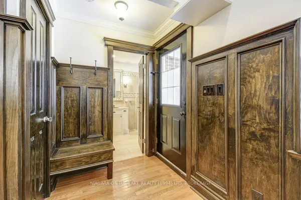 4 Dixie Avenue — photo 2