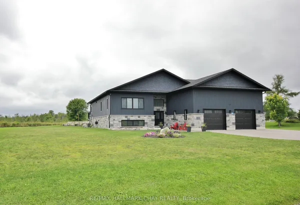 37 HILLSIDE Drive
