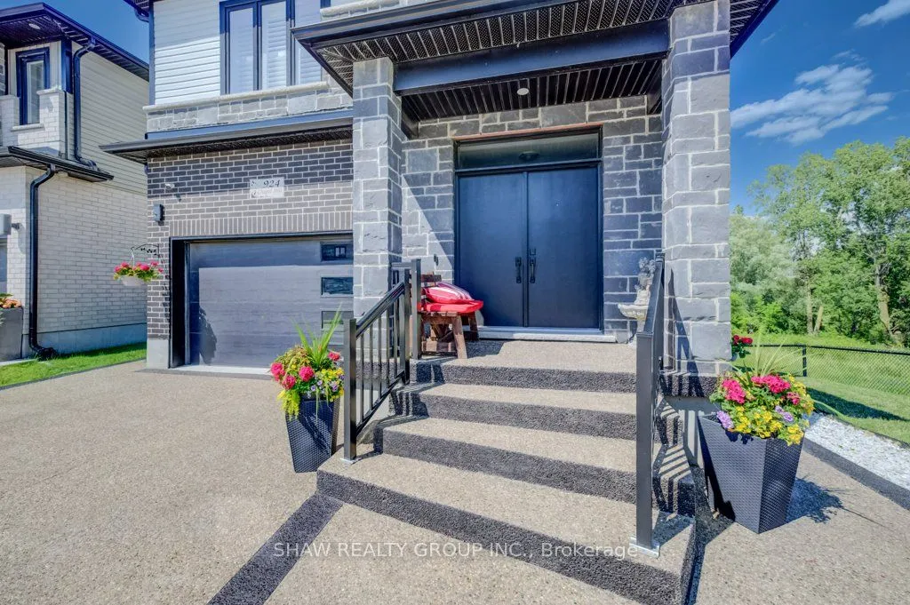 924 Chapel Hill Court — photo 3