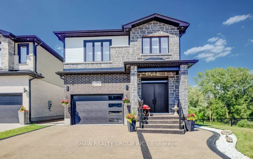 924 Chapel Hill Court — photo 2