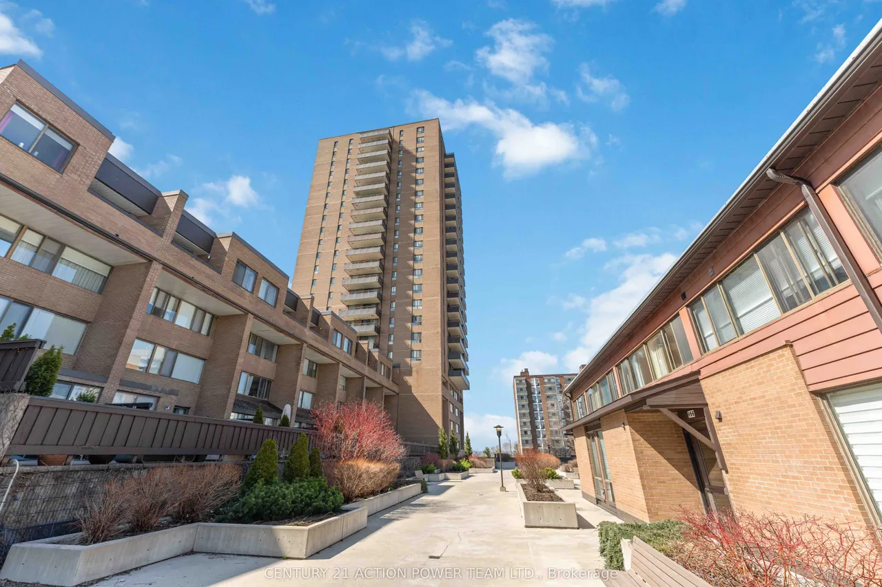 505 ST LAURENT Boulevard — photo 11