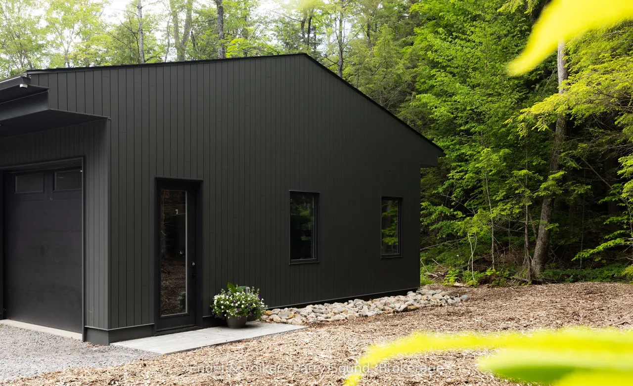 15 Beechwood Drive — photo 2