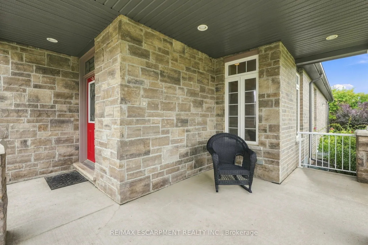 33 Norma Crescent — photo 3
