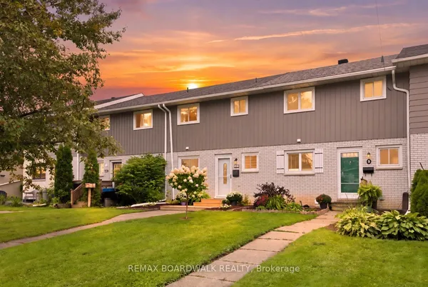 11 Maple Avenue