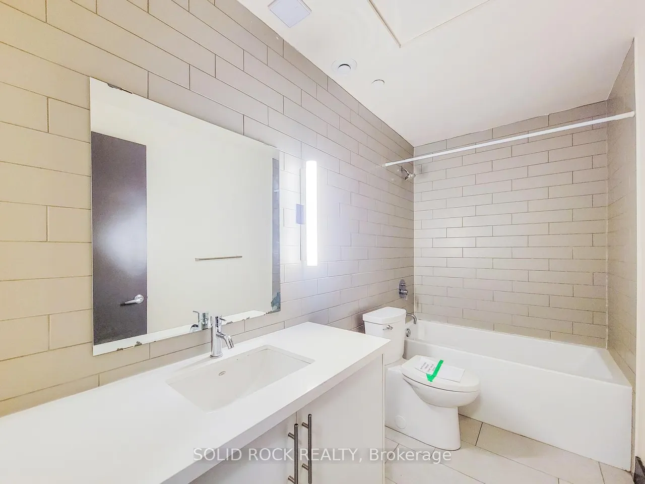 121 King Street E — photo 29