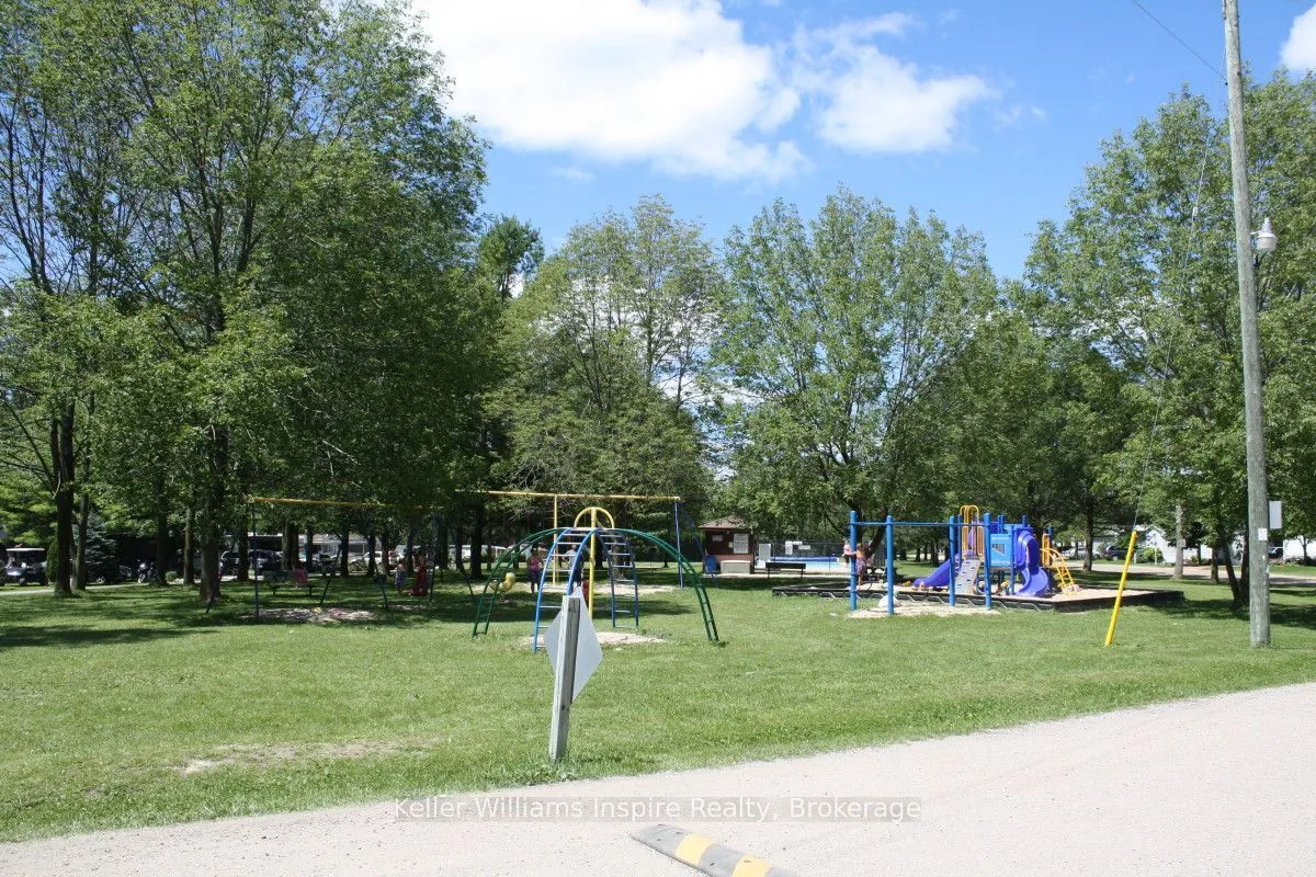 619 OAK Street — photo 29