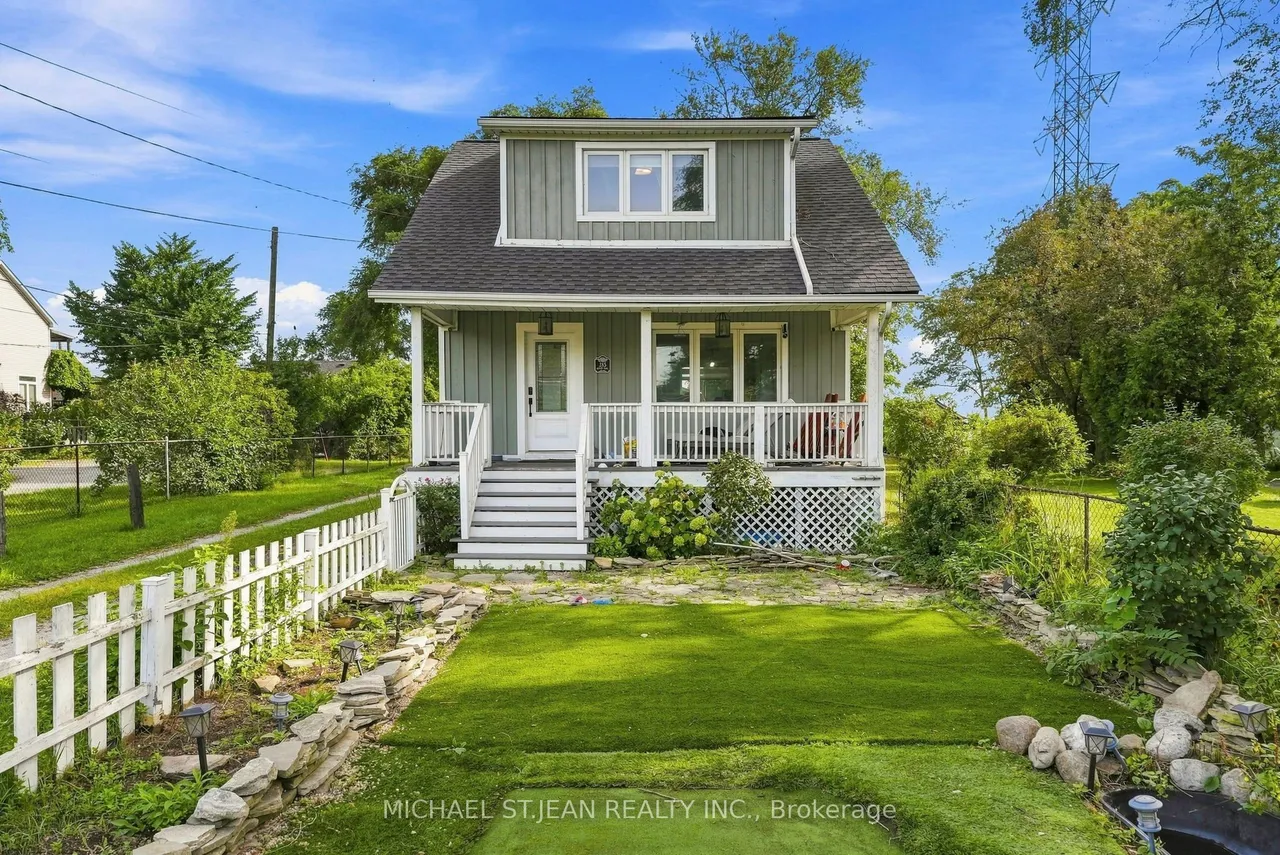 285 Beach Boulevard — photo 3