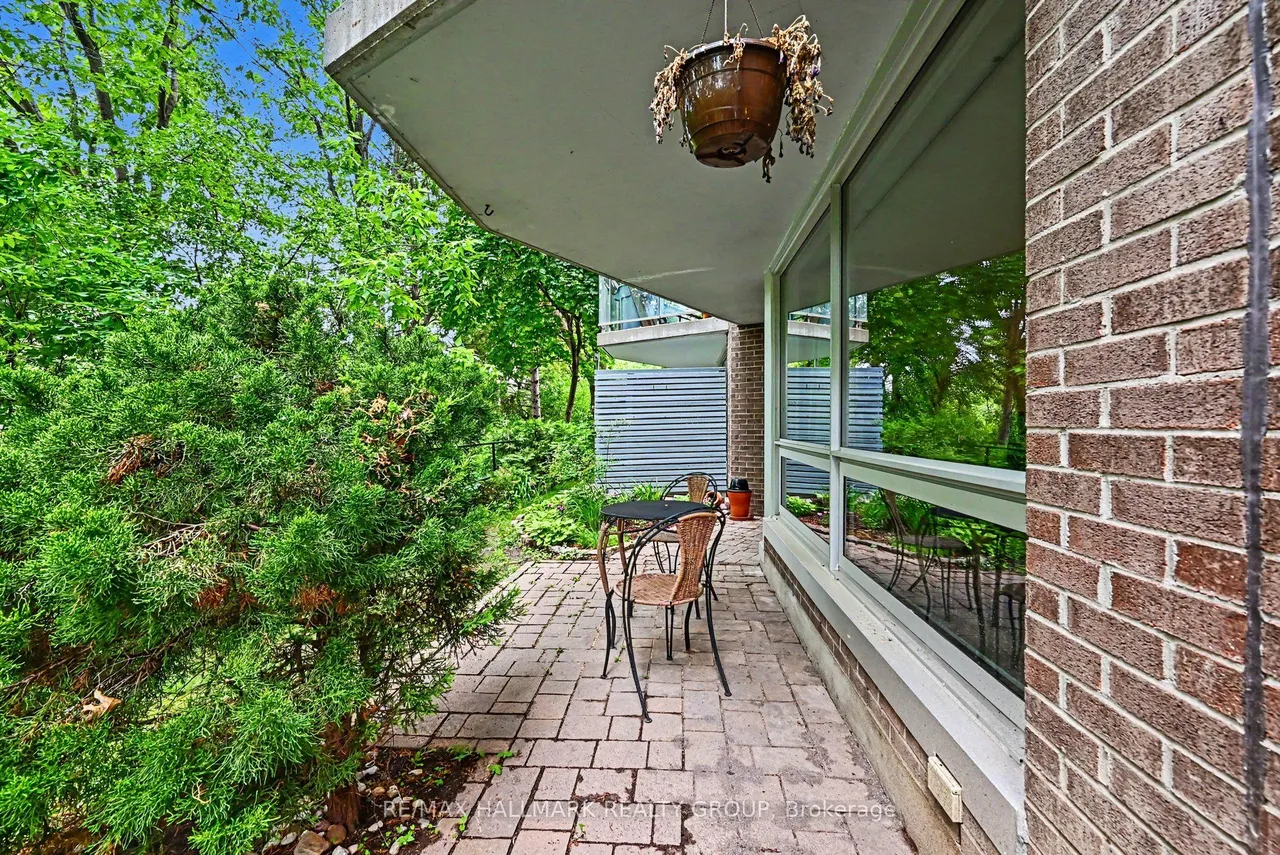 30 Charlevoix Street — photo 27