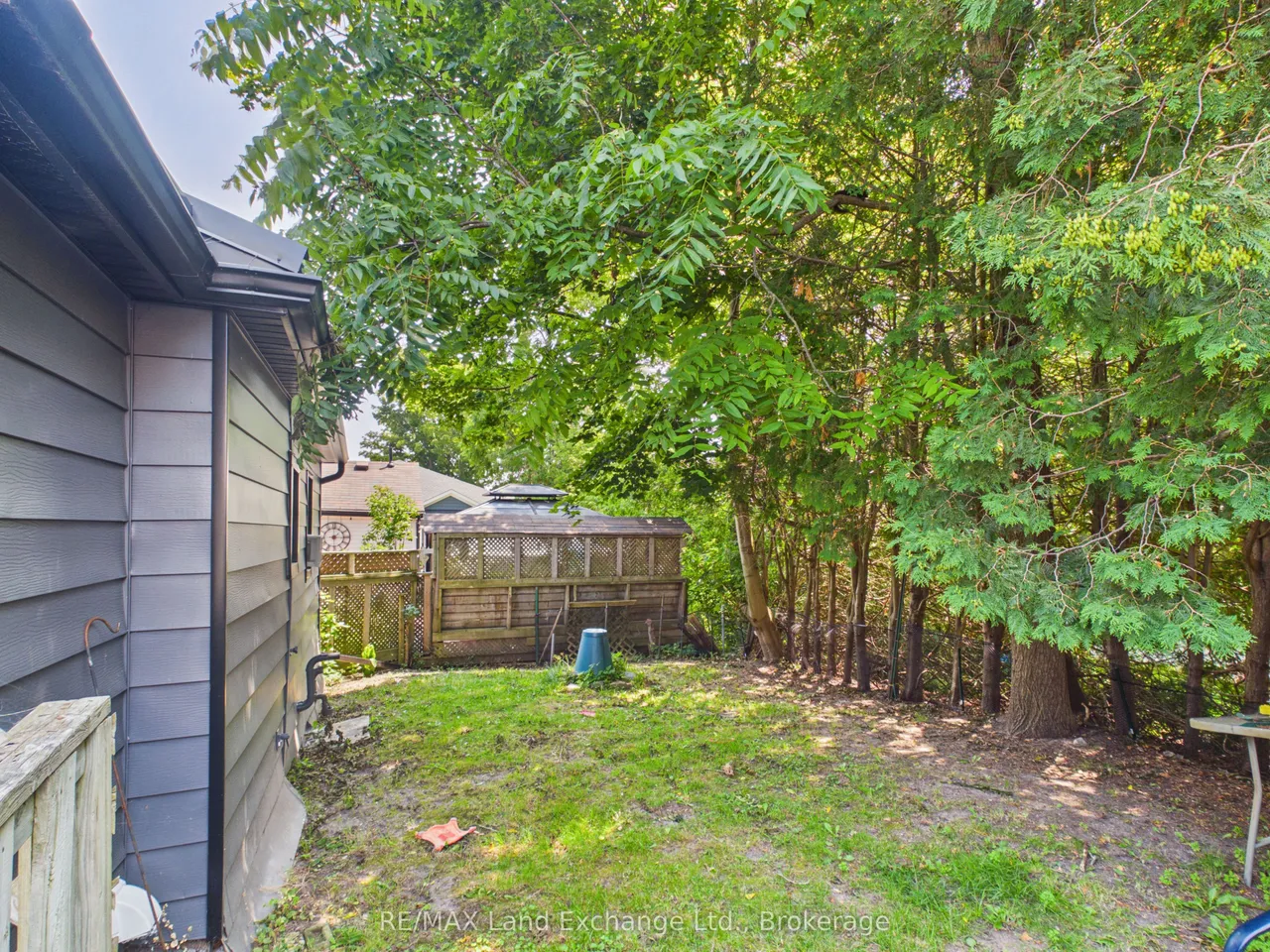 410 RUSSELL Street — photo 14