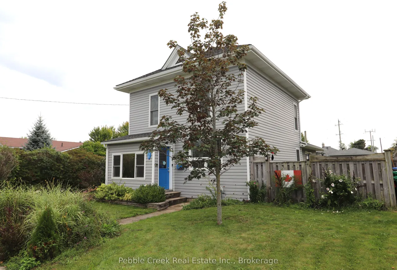 206 Picton Street E — photo 2