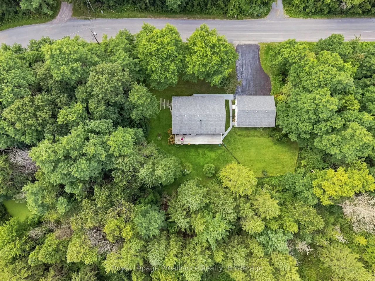 1528 Pinewood School Road — photo 2
