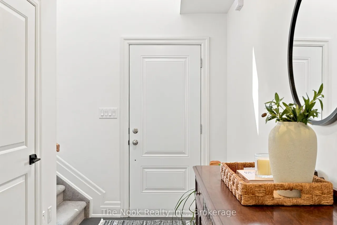 30 Campbell Crescent — photo 2