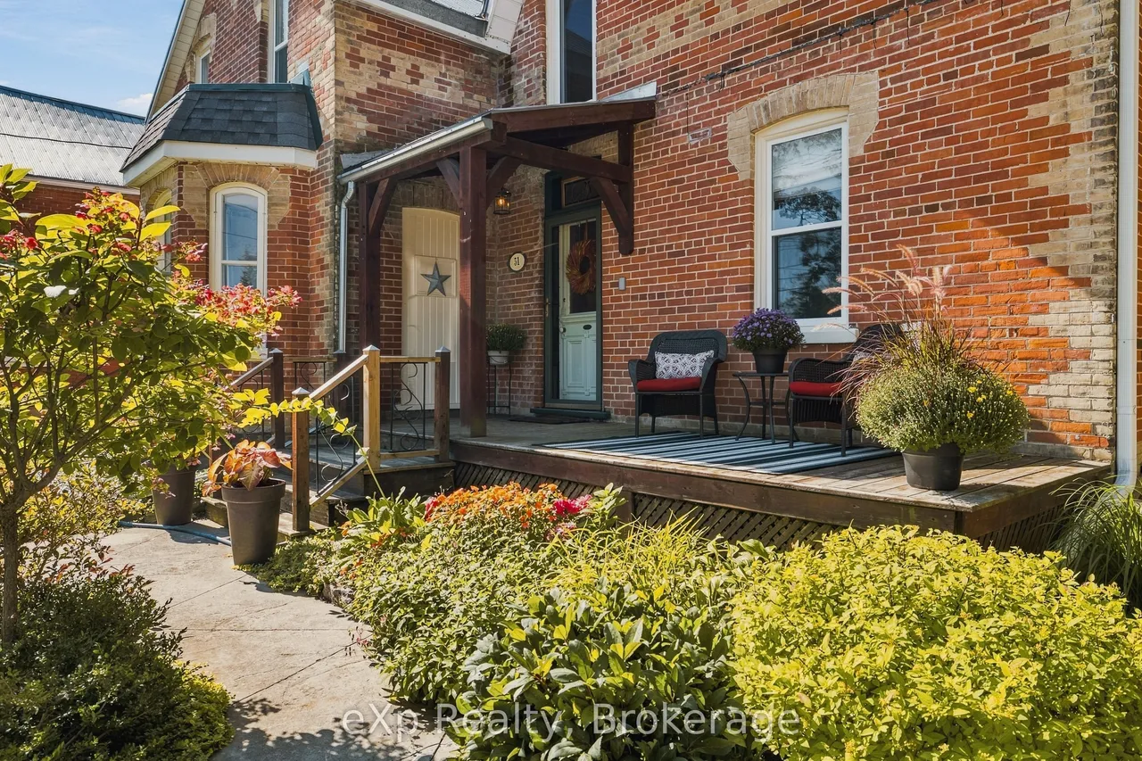51 Osprey Street S — photo 3