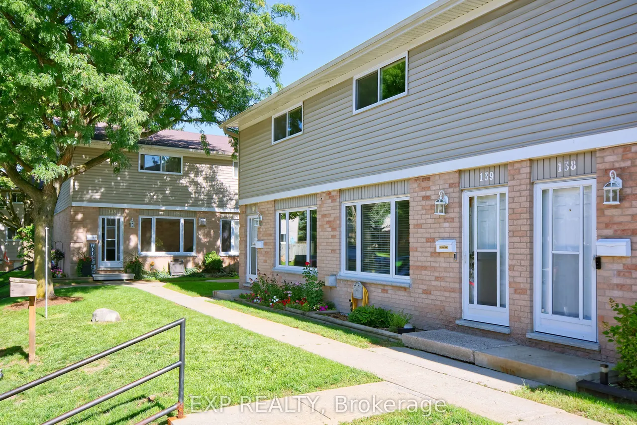 320 Westminster Avenue — photo 3