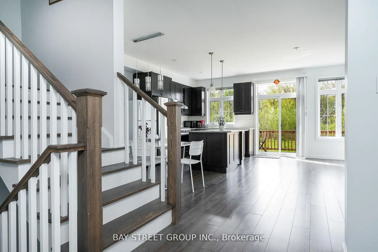 142 yellow birch Crescent — photo 3
