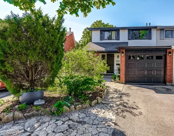 148 St Andrews Drive — photo 2