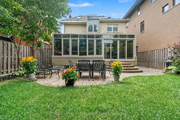 171 Powell Avenue — photo 2