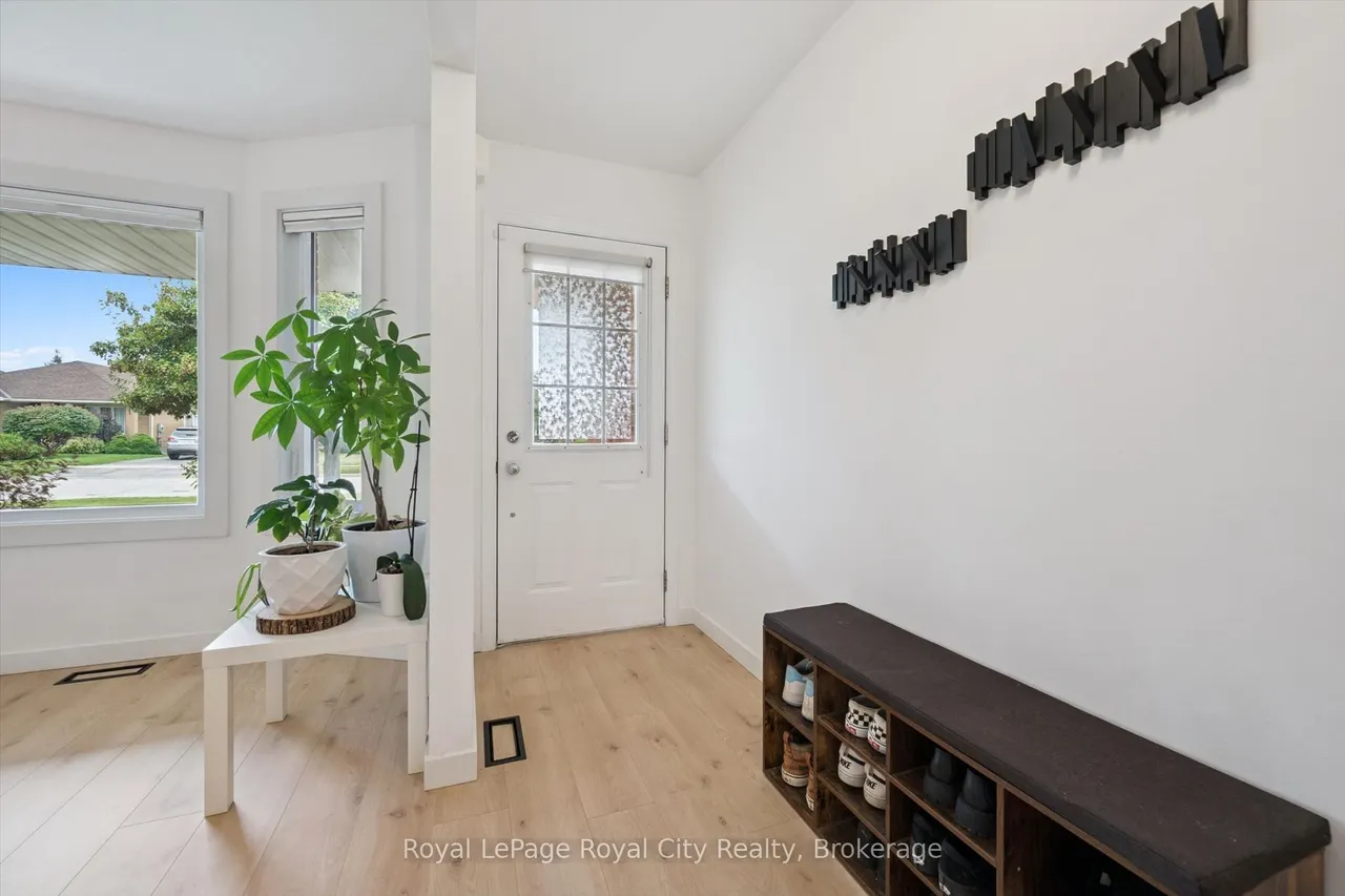 38 Borland Drive — photo 3