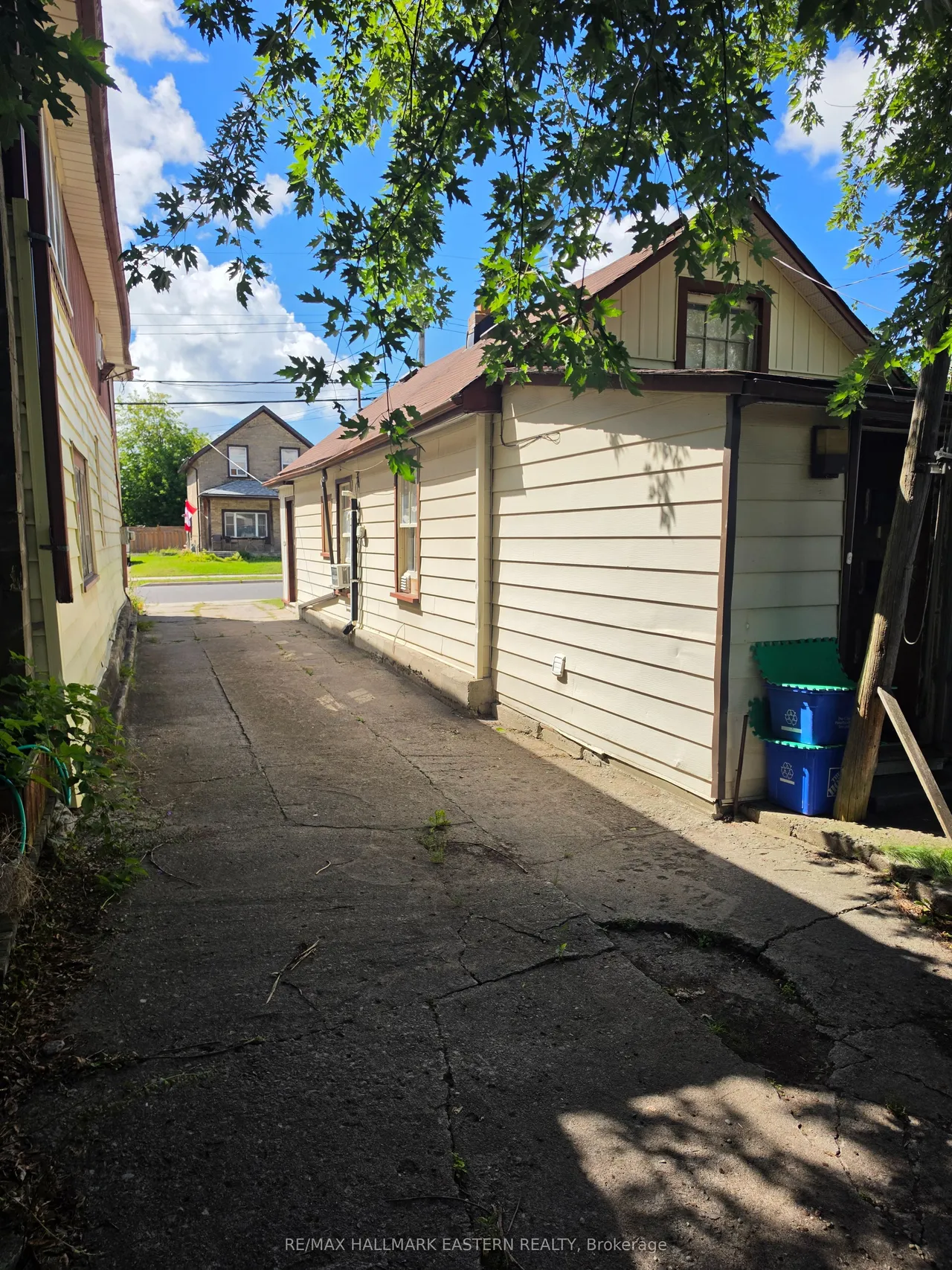532 Rogers Street — photo 11