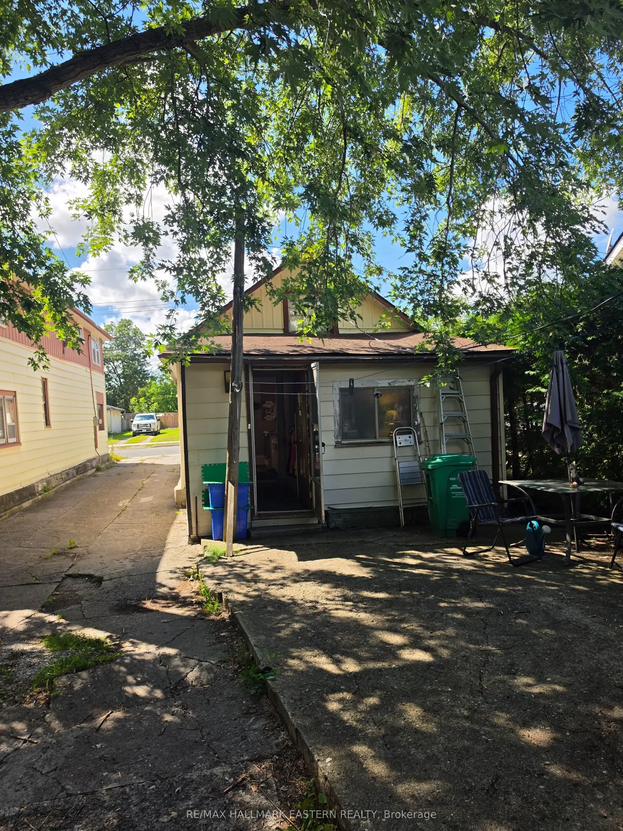 532 Rogers Street — photo 12