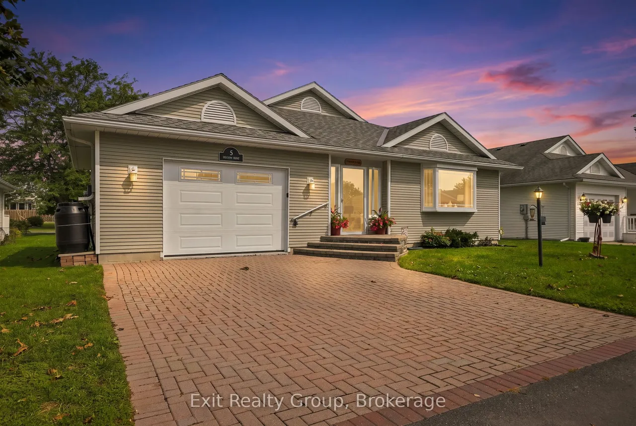 6 Heritage Drive