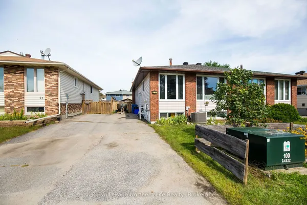 23 Harris Drive — photo 2